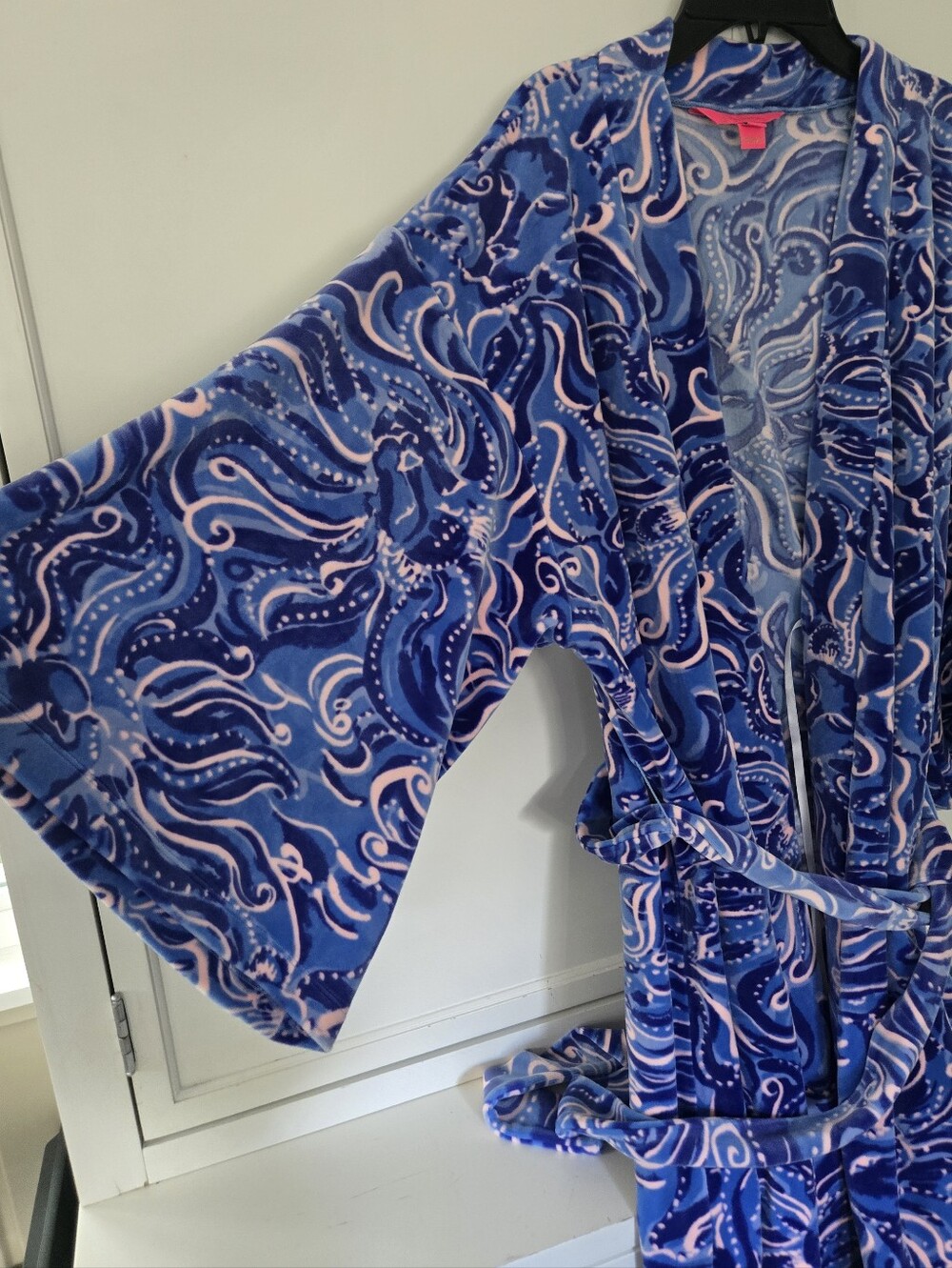 Lilly Pulitzer Blue / Pink Robe - Picture 4 of 6